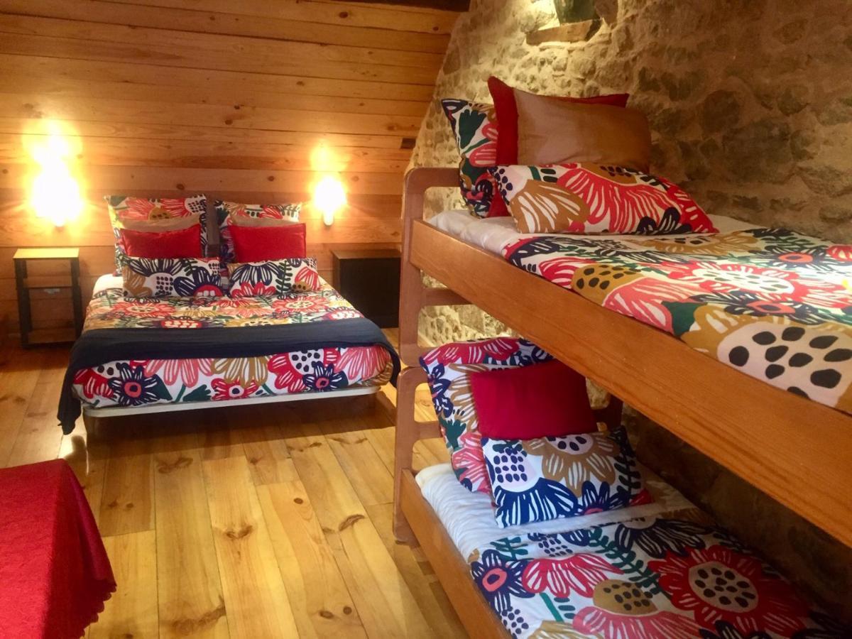 Les Maitres Sonneurs Bed & Breakfast Huriel Bagian luar foto