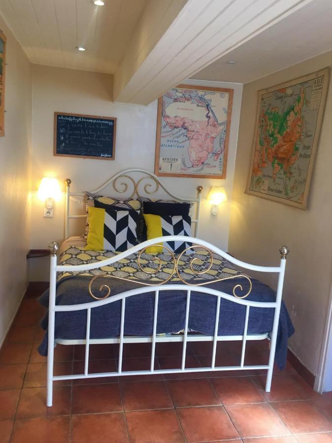 Les Maitres Sonneurs Bed & Breakfast Huriel Bagian luar foto