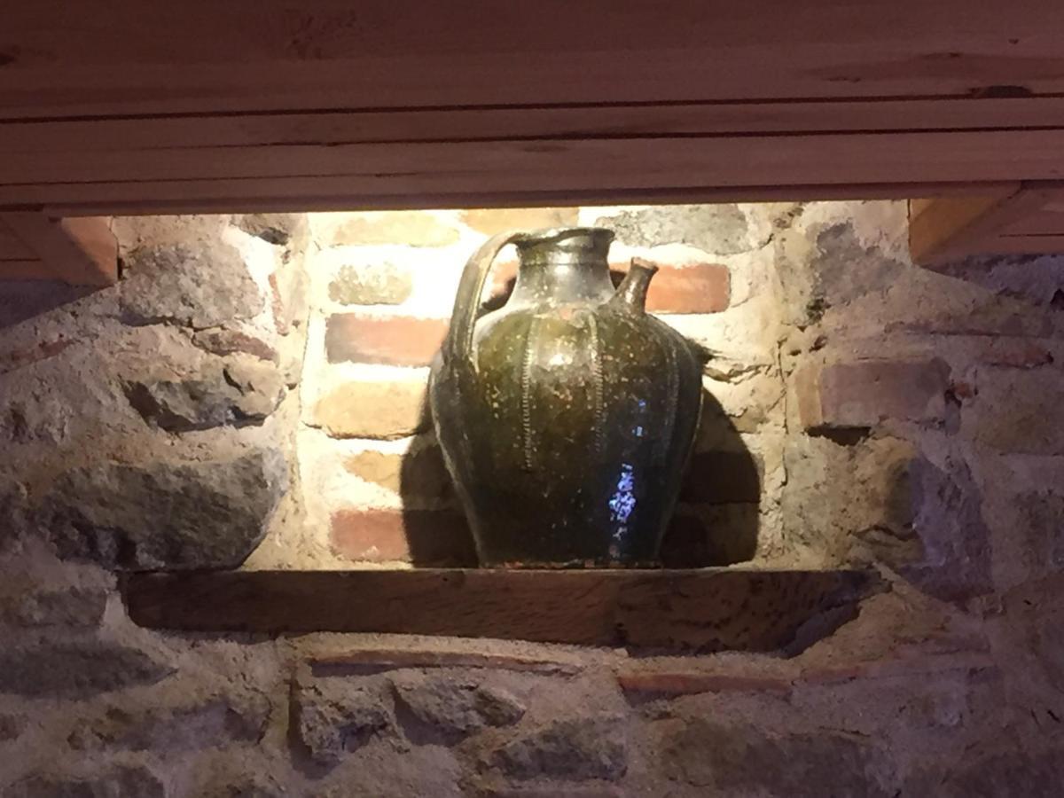 Les Maitres Sonneurs Bed & Breakfast Huriel Bagian luar foto